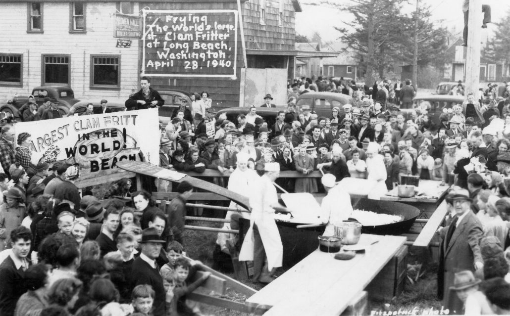 About The Pacific Razor Clam HELP MAKE THE PACIFIC RAZOR CLAM THE